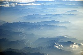 Colline tra la nebbia