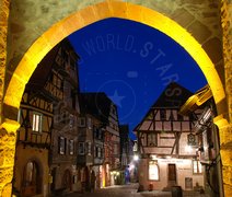 Case a traliccio medioevali