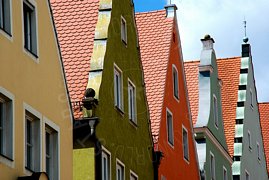 Villaggio tedesco con case colorate